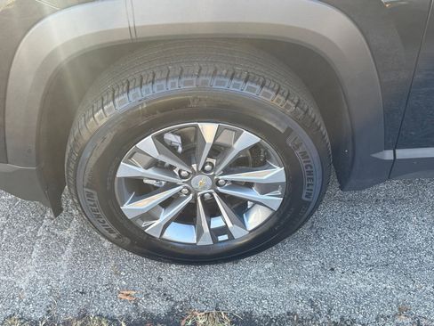 Used 2025 Chevrolet Equinox LT image 30