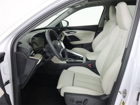 Certified 2025 Audi Q5 Premium Plus w/ Premium Plus image 12