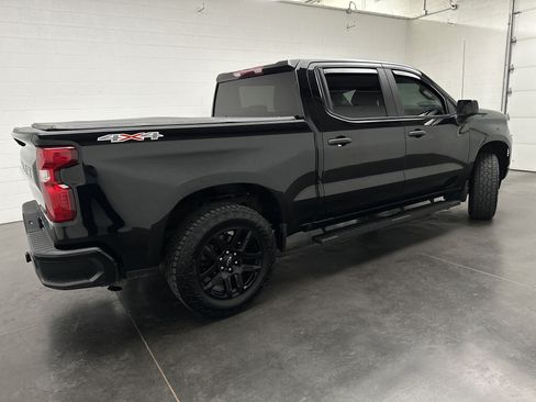 Used 2022 Chevrolet Silverado 1500 Custom w/ LPO, Dark Essentials Package AWD/4WD image 9