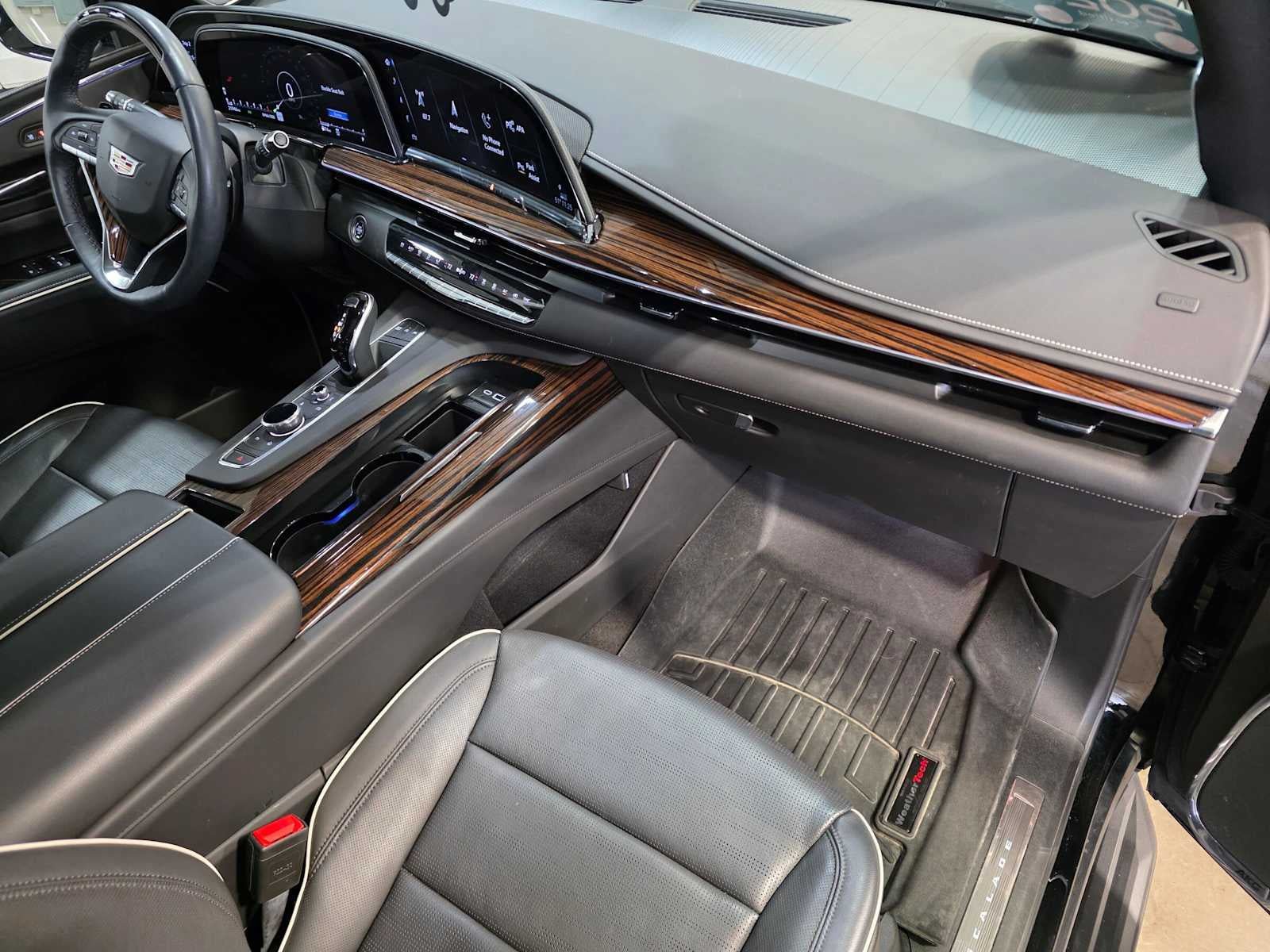 Certified 2024 Cadillac Escalade Premium Luxury w/ Performance Package AWD/4WD image 10
