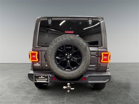 Used 2019 Jeep Wrangler Unlimited Sahara w/ Quick Order Package 24M Moab image 23