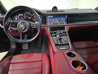 Used 2023 Porsche Panamera 4 Platinum Edition AWD/4WD image 12