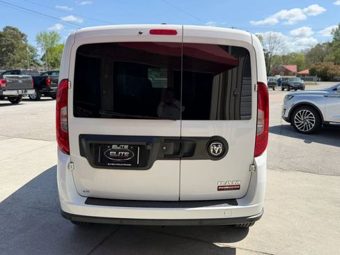 Used 2019 RAM ProMaster City Tradesman SLT image 8