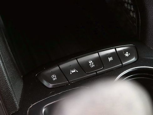 Used 2021 Chevrolet TrailBlazer LT w/ Convenience Package FWD image 23