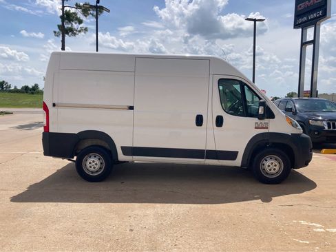 Used 2019 RAM ProMaster 1500 w/ Interior Convenience Group FWD image 11