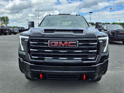 New 2025 GMC Sierra 2500 AT4 w/ AT4 Premium Plus Package image 2