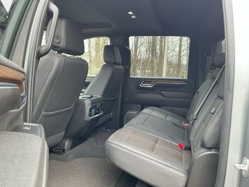 Used 2024 Chevrolet Silverado 2500 High Country w/ Technology Package image 21