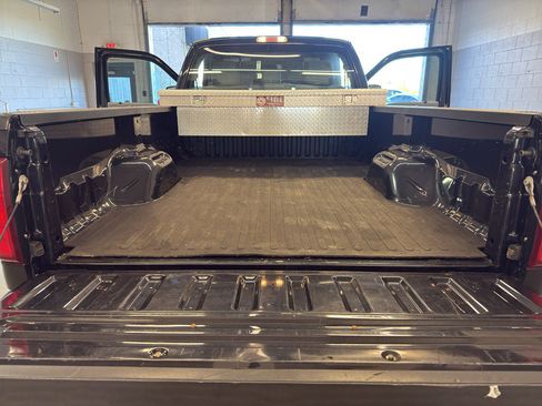 Used 2015 Ford F250 XL w/ Snow Plow Prep Package AWD/4WD image 21