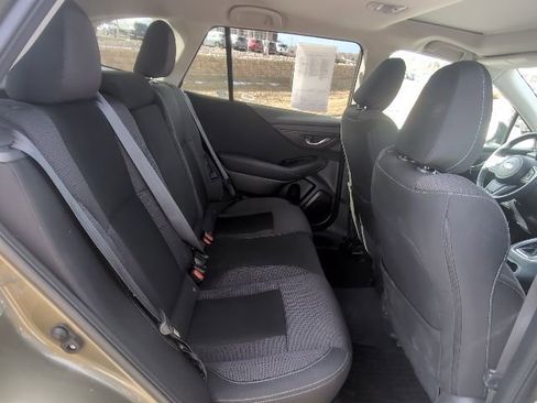 Used 2025 Subaru Outback Premium image 30