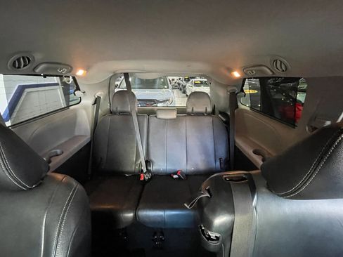 Used 2015 Toyota Sienna SE Premium image 20