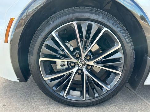 Used 2024 Toyota Prius XLE image 33