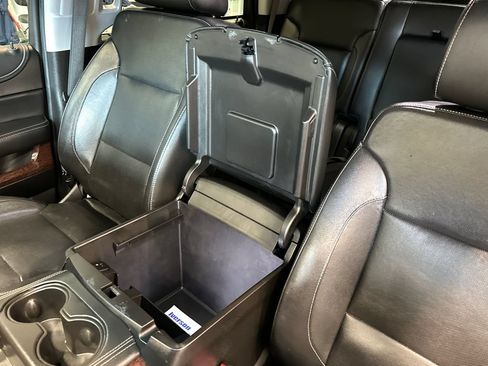 Used 2019 GMC Yukon SLT AWD/4WD image 25
