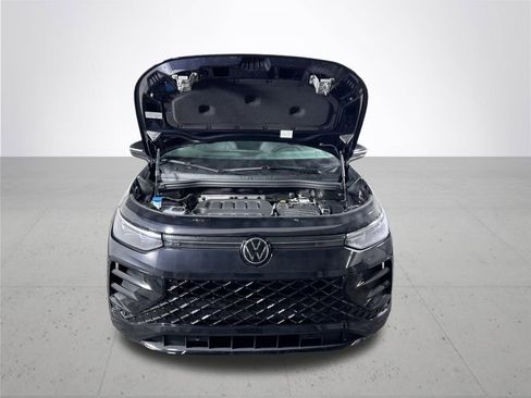 New 2026 Volkswagen Tiguan SE R-Line image 22