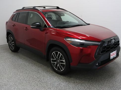 Used 2026 Toyota Corolla Cross XLE w/ Convenience Package image 4