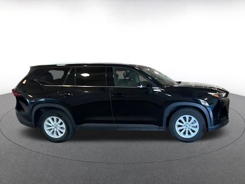 Used 2025 Toyota Grand Highlander FWD image 14