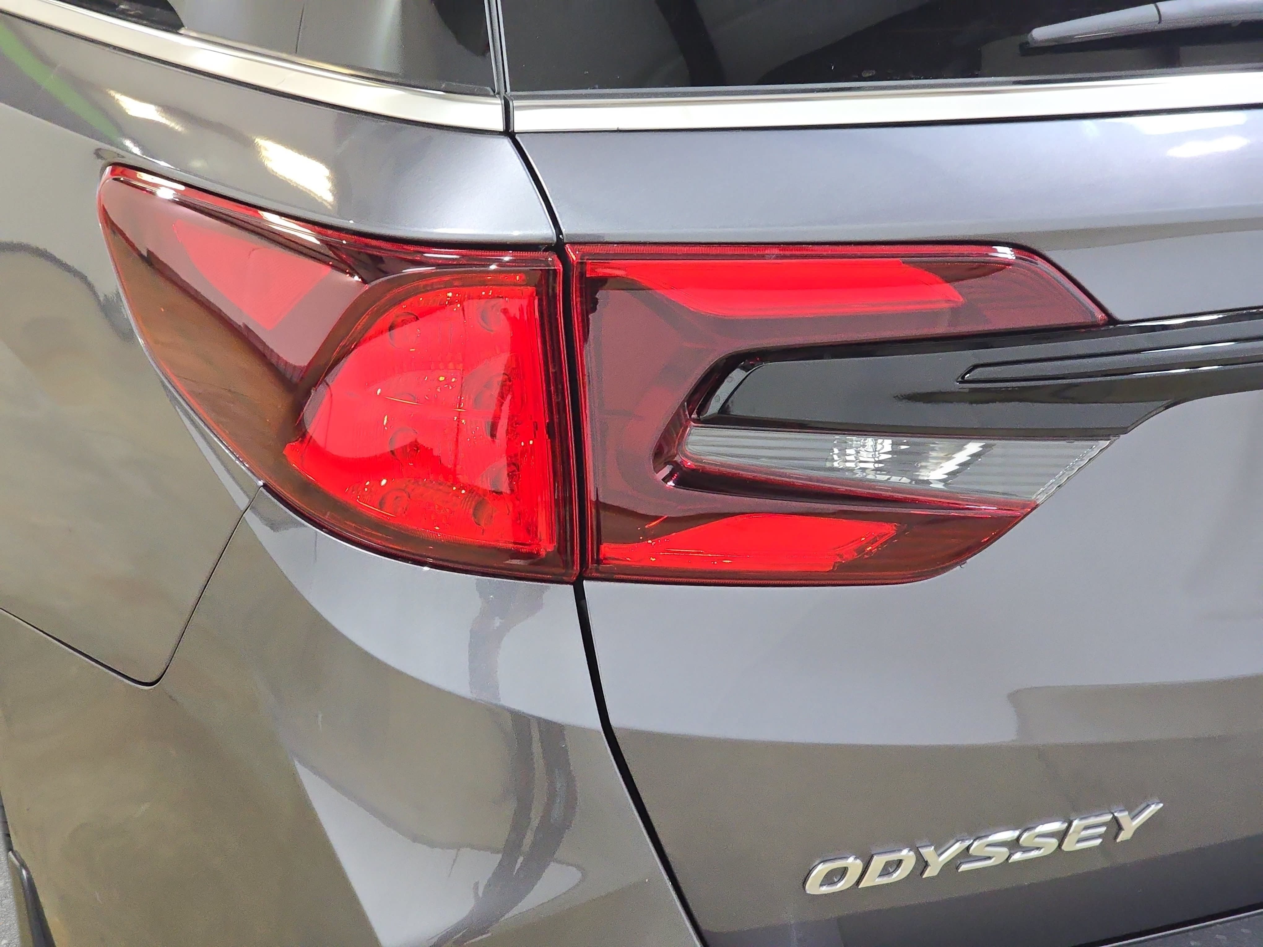 New 2027 Honda Odyssey Elite image 31