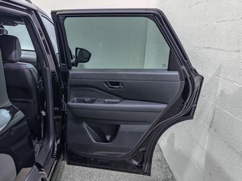 Used 2024 Nissan Pathfinder Rock Creek image 23