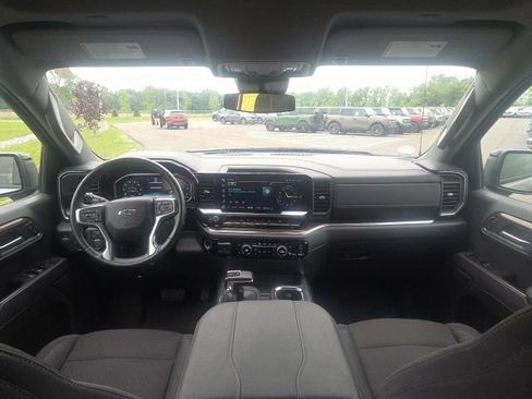 Used 2023 Chevrolet Silverado 1500 RST w/ Redline Edition AWD/4WD image 15