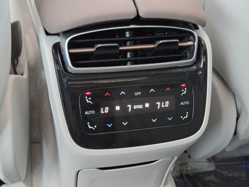 Certified 2023 Mercedes-Benz EQS 580 4MATIC SUV image 15