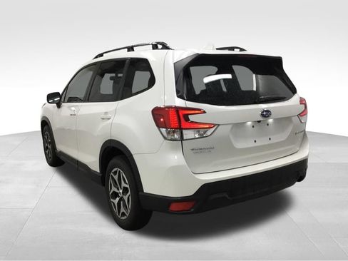 Used 2023 Subaru Forester Premium AWD/4WD image 14