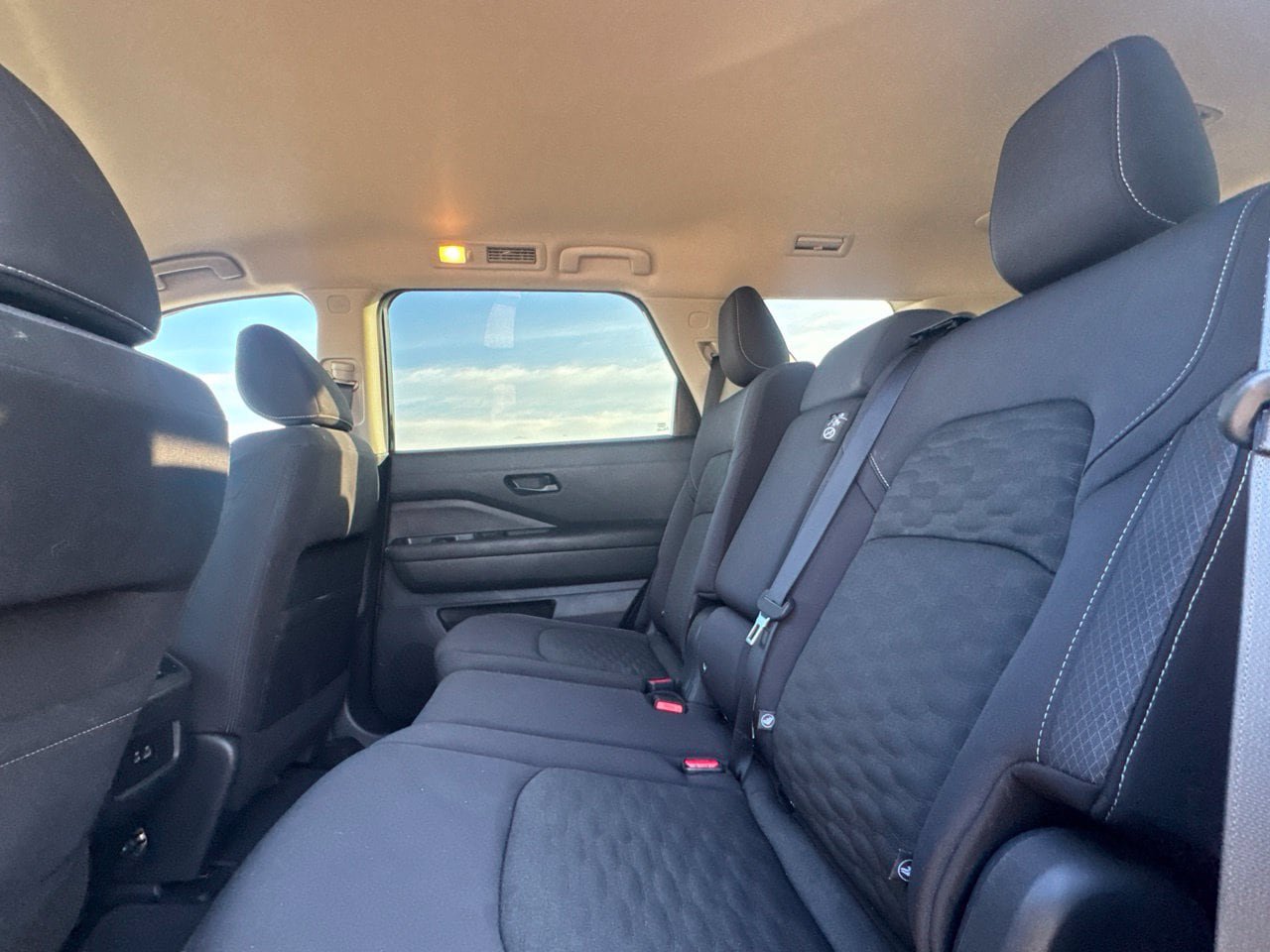 Certified 2024 Nissan Pathfinder SV FWD image 42