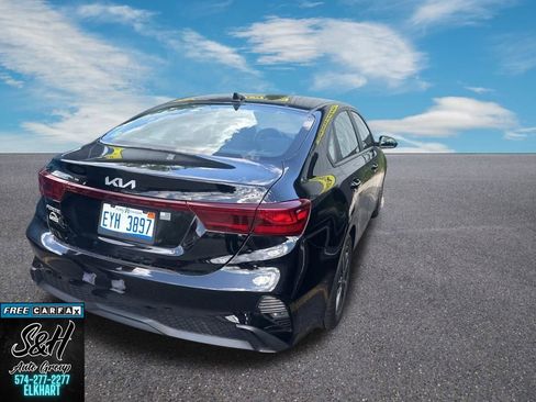 Used 2023 Kia Forte LXS FWD image 8