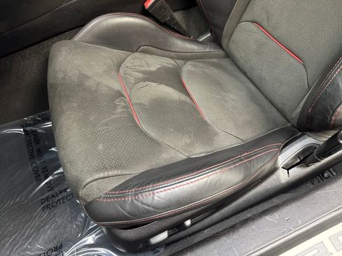Used 2018 Chevrolet Camaro ZL1 RWD image 28