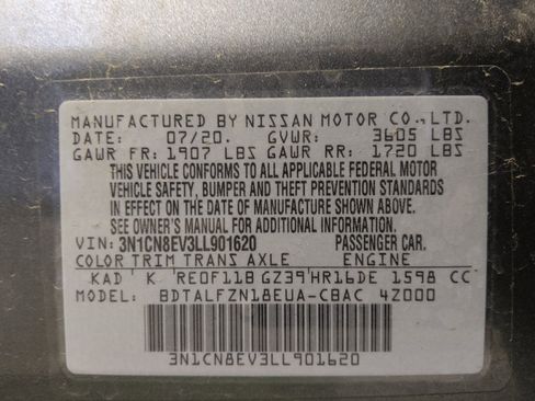 Used 2020 Nissan Versa SV FWD image 33