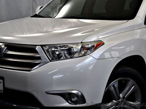 Used 2012 Toyota Highlander Limited w/ Tow Pkg image 3