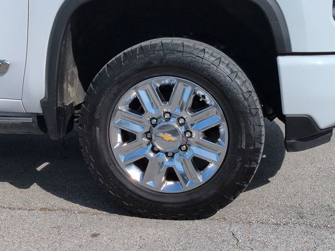 Used 2024 Chevrolet Silverado 2500 High Country w/ Technology Package image 10