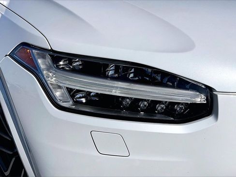 Used 2018 Volvo XC90 T6 Momentum w/ Convenience Package image 31