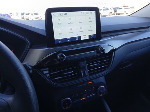 Used 2025 Ford Escape Active image 10