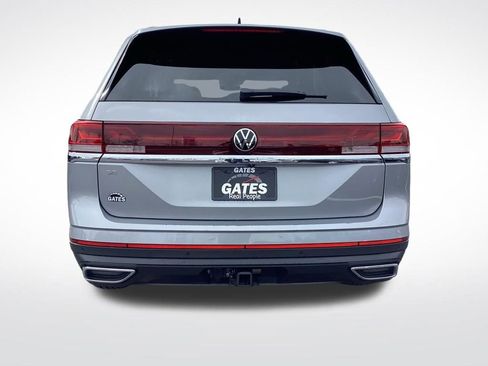 Used 2024 Volkswagen Atlas SE image 9