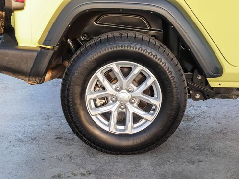 Used 2023 Jeep Wrangler Unlimited Sport AWD/4WD image 12