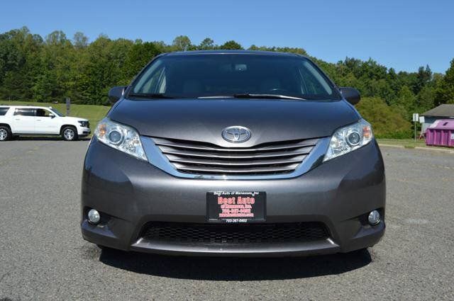 Used 2015 Toyota Sienna XLE Premium AWD/4WD image 2