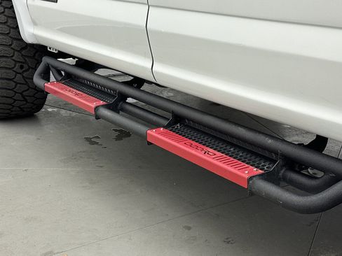 Used 2022 Ford F250 XLT image 11