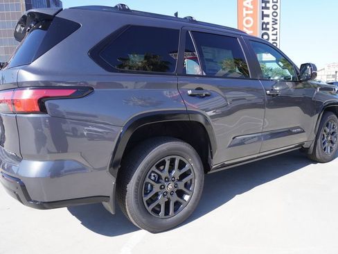 New 2026 Toyota Sequoia Platinum AWD/4WD image 4