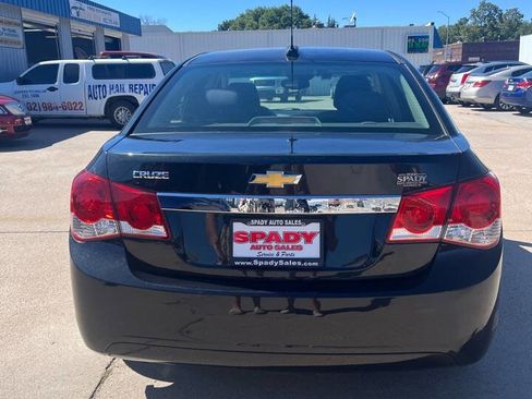 Used 2015 Chevrolet Cruze LS image 3