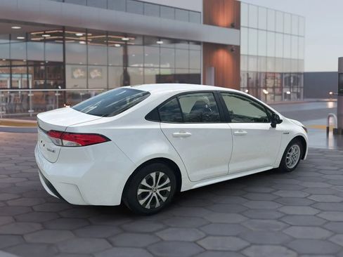 Used 2020 Toyota Corolla LE FWD image 17