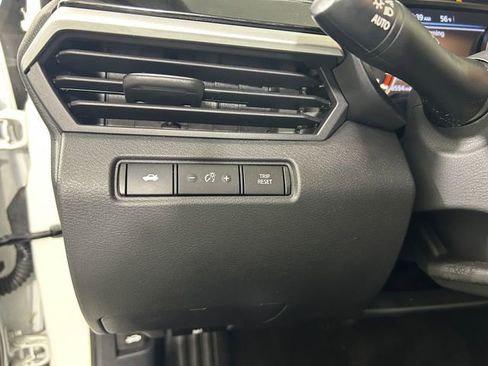 Used 2025 Nissan Altima 2.5 SR w/ SR Premium Package image 20