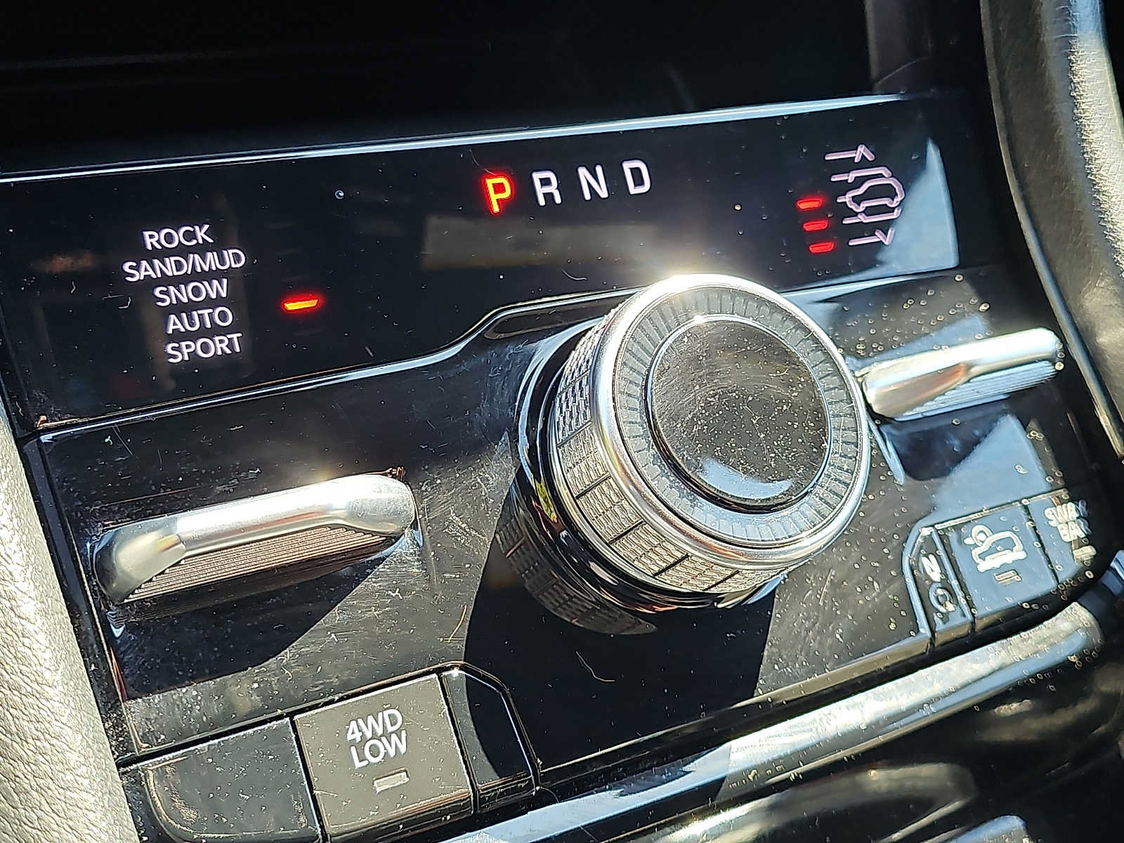 Used 2022 Jeep Grand Cherokee Trailhawk AWD/4WD image 15