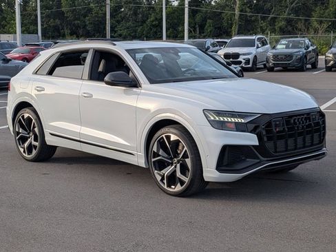 Used 2021 Audi SQ8 Prestige AWD/4WD image 3