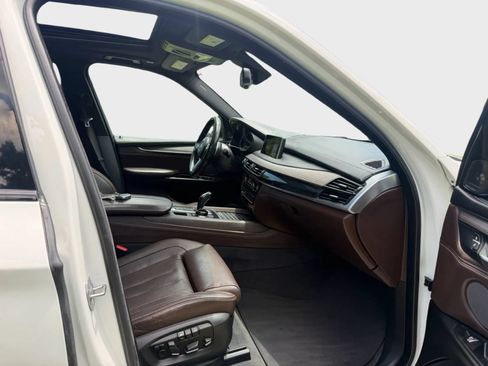 Used 2018 BMW X5 xDrive50i AWD/4WD image 23