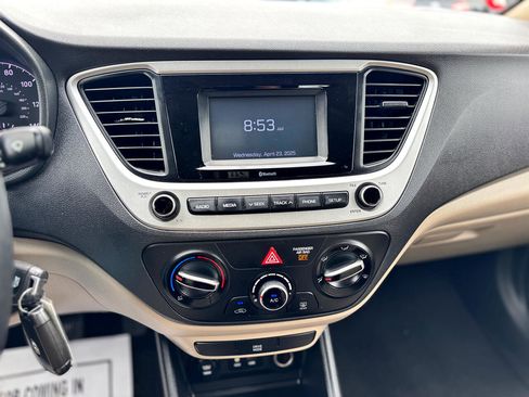 Used 2021 Hyundai Accent SE image 15