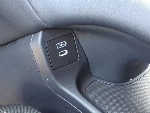 Used 2024 Honda HR-V LX image 21