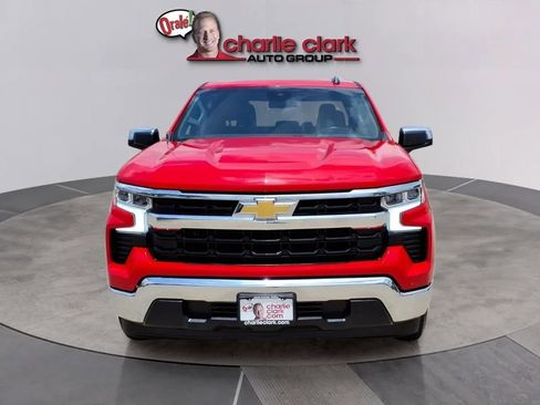 Used 2025 Chevrolet Silverado 1500 LT RWD image 3