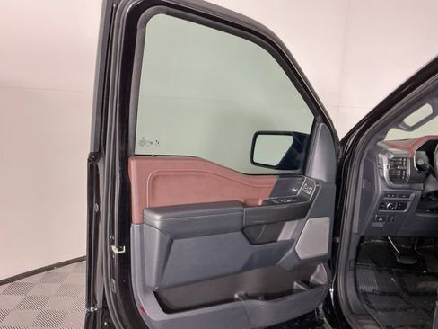 Used 2022 Ford F150 Lariat AWD/4WD image 12