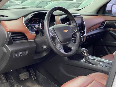 Used 2021 Chevrolet Traverse High Country image 11