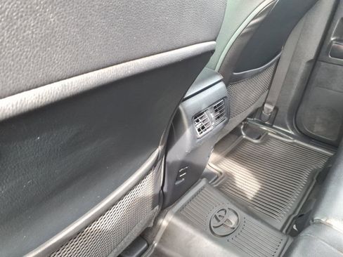 Used 2018 Toyota 4Runner TRD Off-Road Premium AWD/4WD image 8