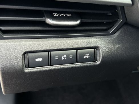 Certified 2024 Nissan Altima 2.5 SV FWD image 13